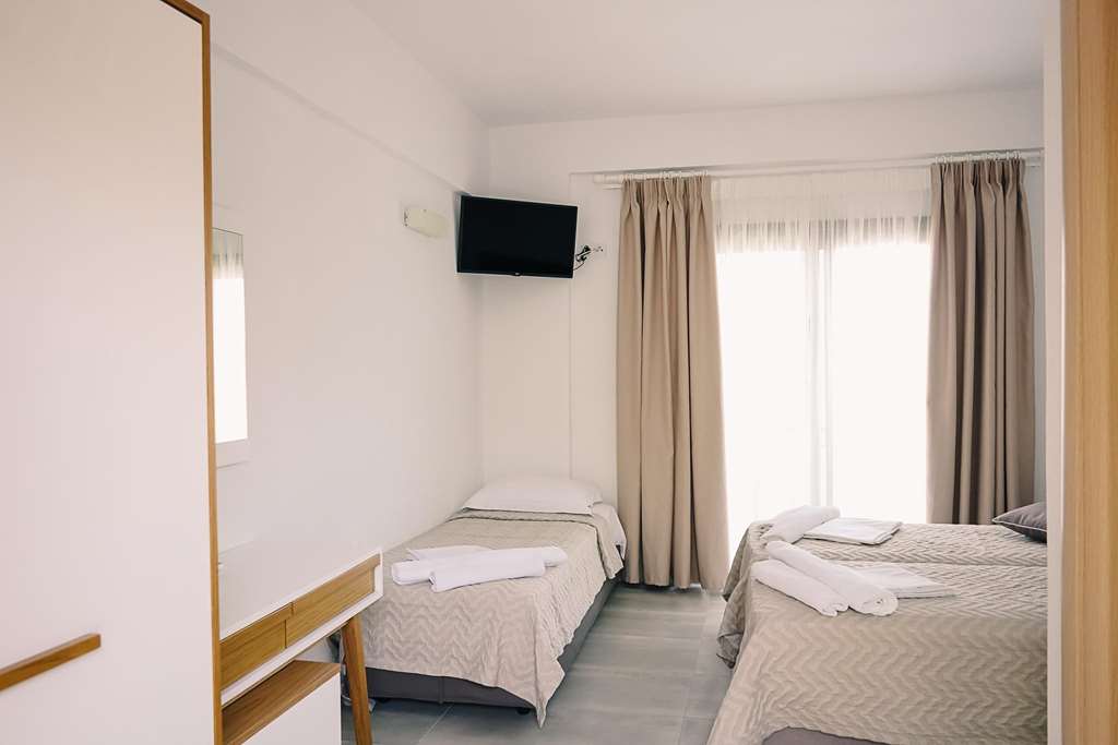 stavros beach hotel