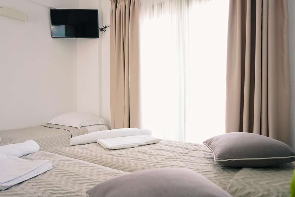 stavros beach hotel