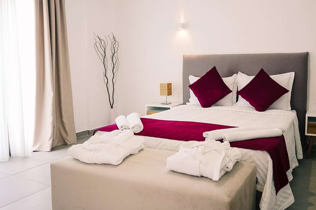 stavros beach hotel