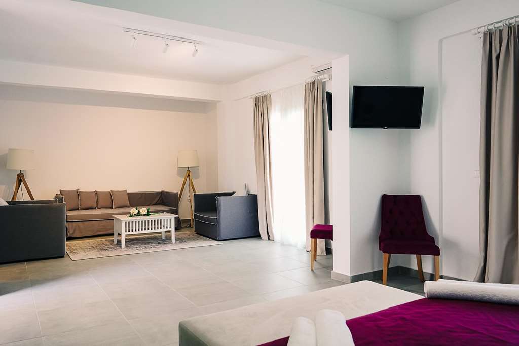 stavros beach hotel