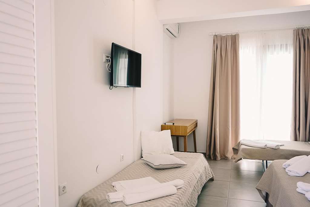 stavros beach hotel
