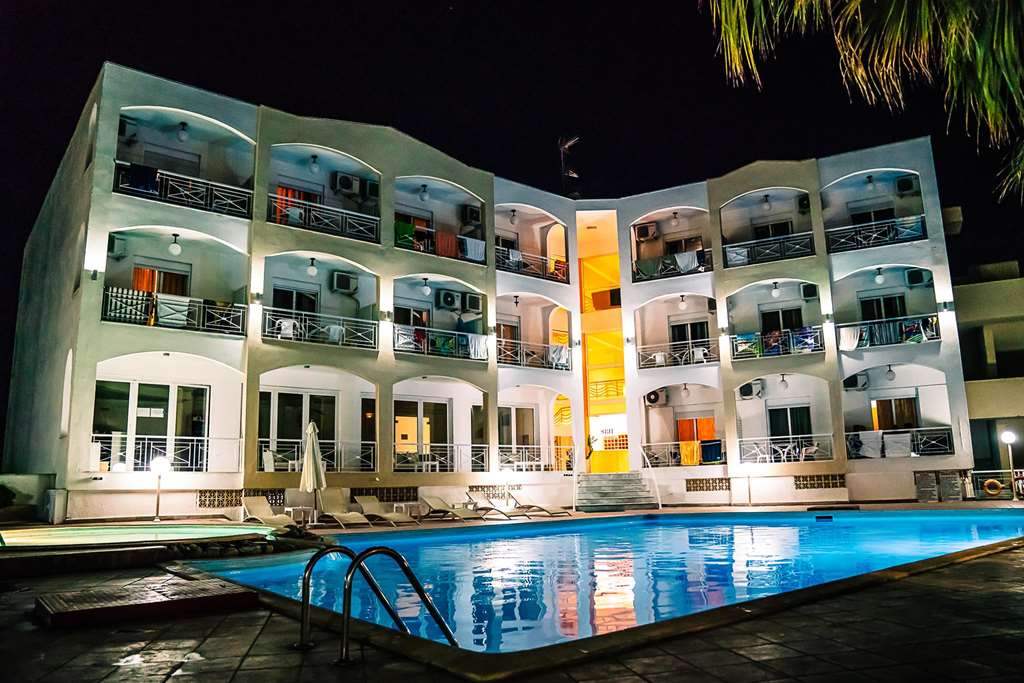 stavros beach hotel