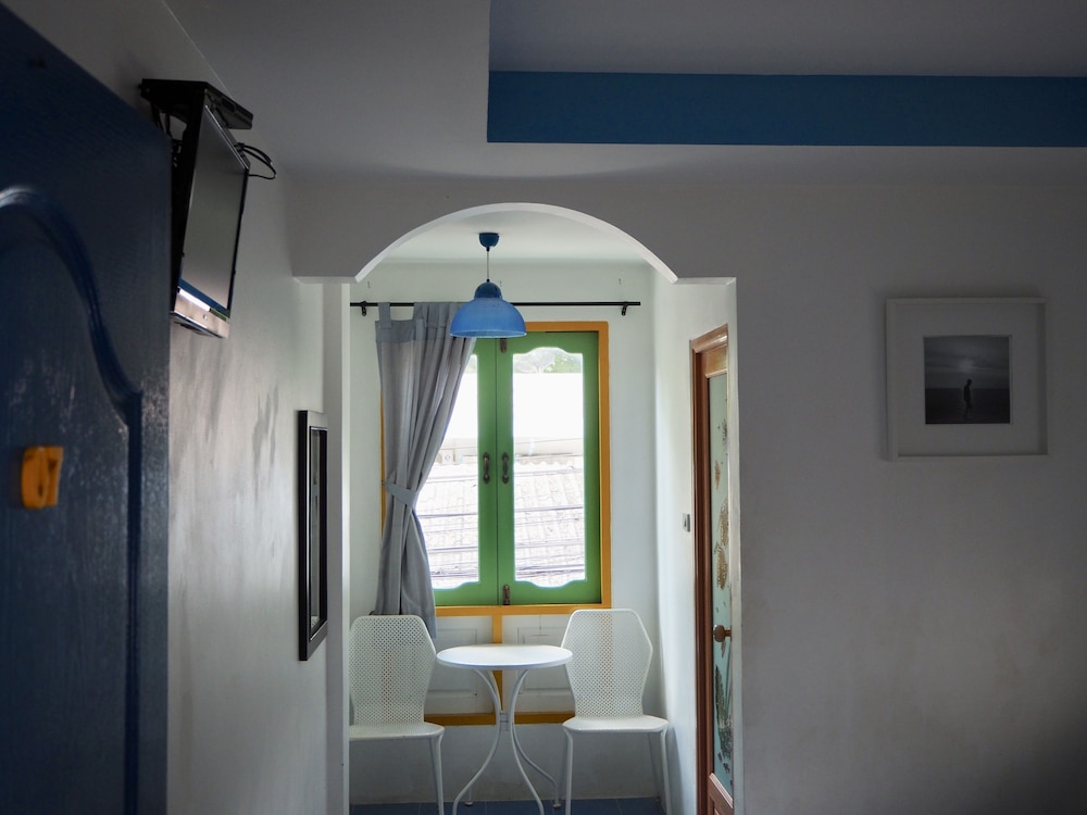side walk boutique hotel