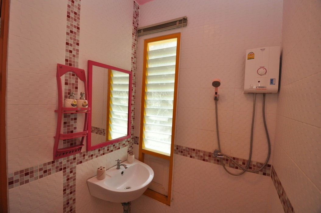 side walk boutique hotel