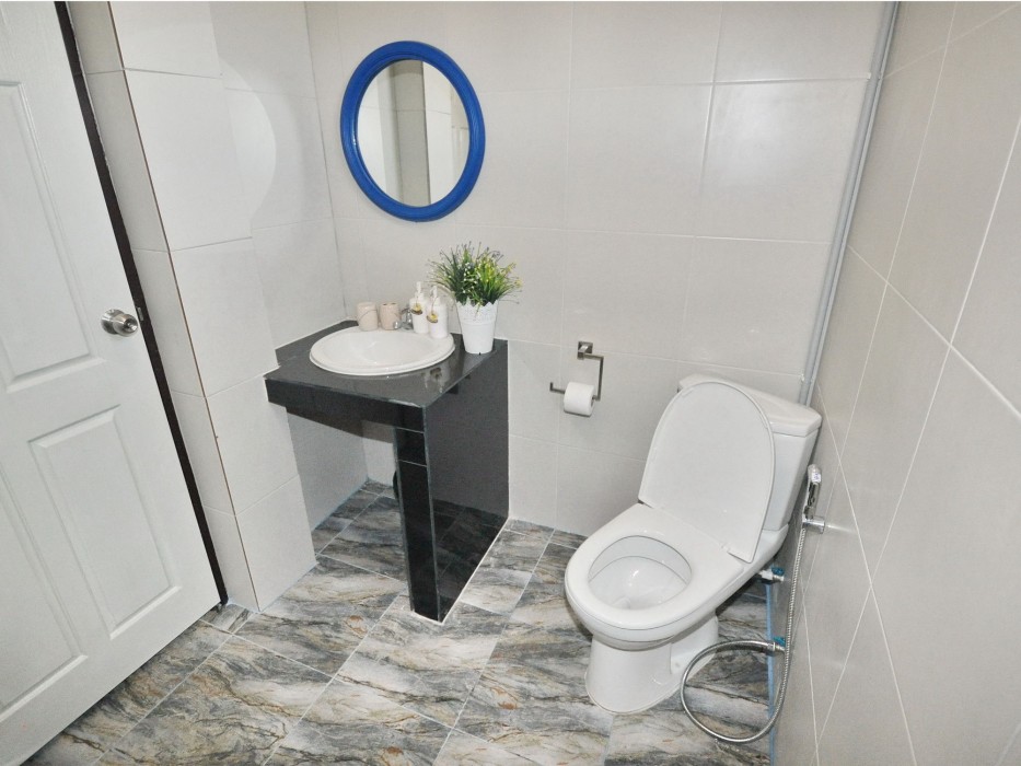 side walk boutique hotel