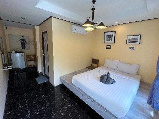 side walk boutique hotel