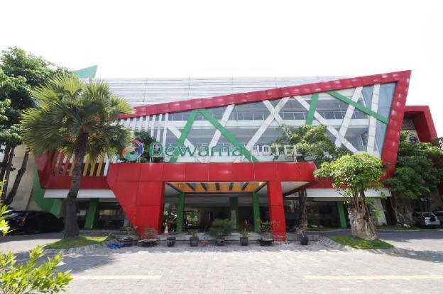 dewarna hotel and convention