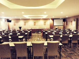 dewarna hotel and convention