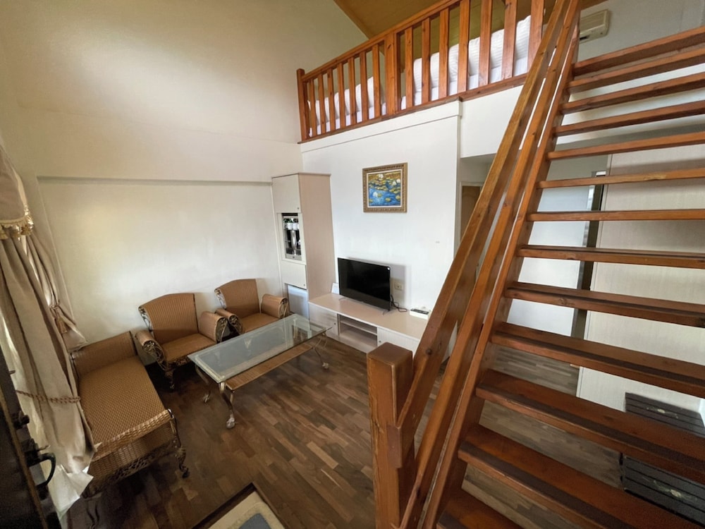 emmanuel farm house