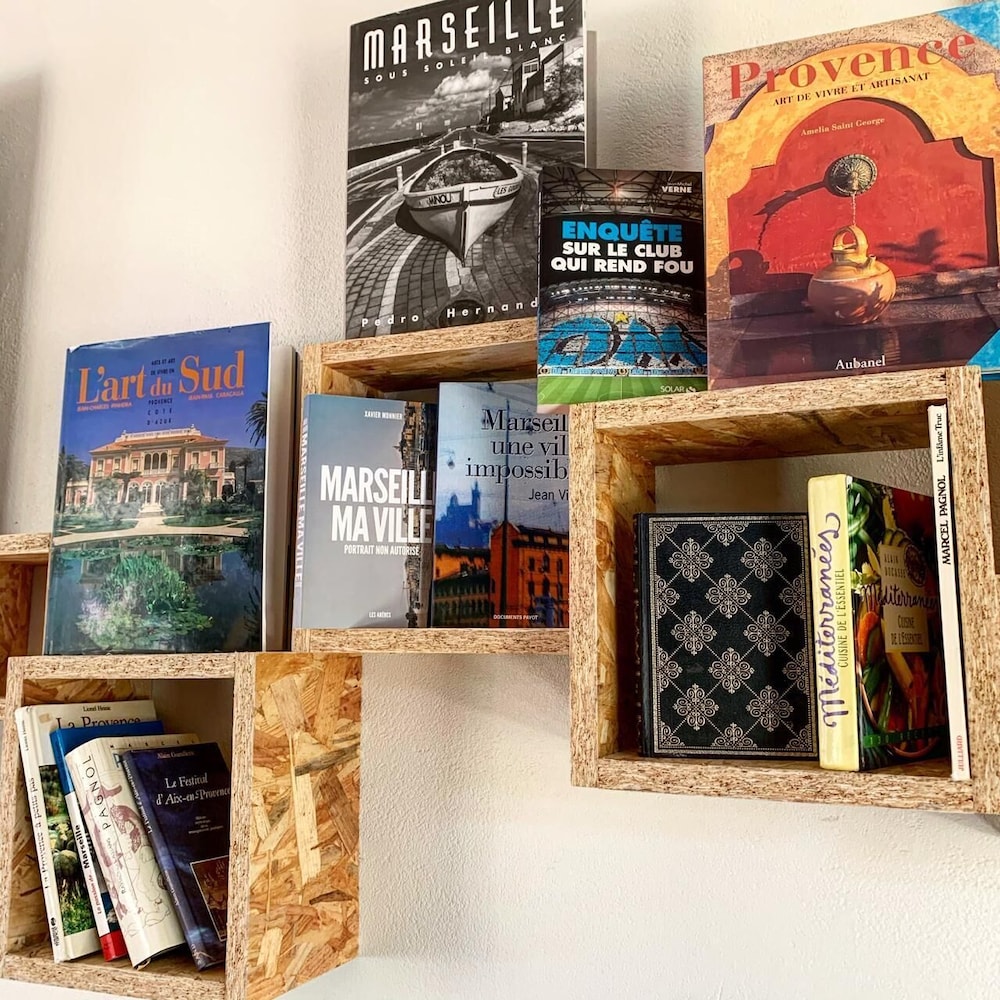 greet hotel marseille provence aeroport