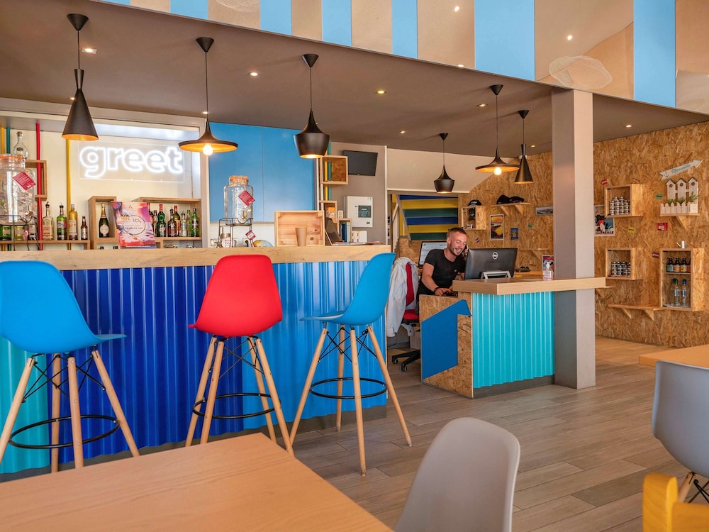 greet hotel marseille provence aeroport