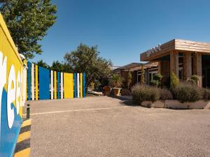 greet hotel marseille provence aeroport