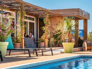 greet hotel marseille provence aeroport