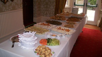 woodlands hotel