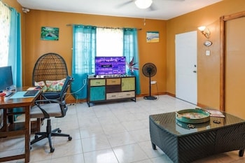 yanceylargo estate newly renovated 3 br villa w gorgeous mountain views 3 bedroom villa by redawning