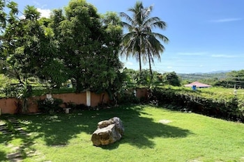 yanceylargo estate newly renovated 3 br villa w gorgeous mountain views 3 bedroom villa by redawning
