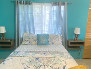 yanceylargo estate newly renovated 3 br villa w gorgeous mountain views 3 bedroom villa by redawning