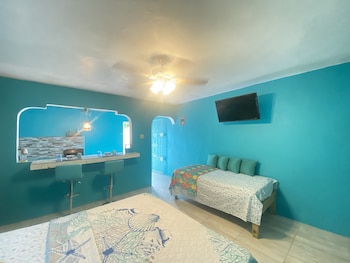 yanceylargo estate newly renovated 3 br villa w gorgeous mountain views 3 bedroom villa by redawning