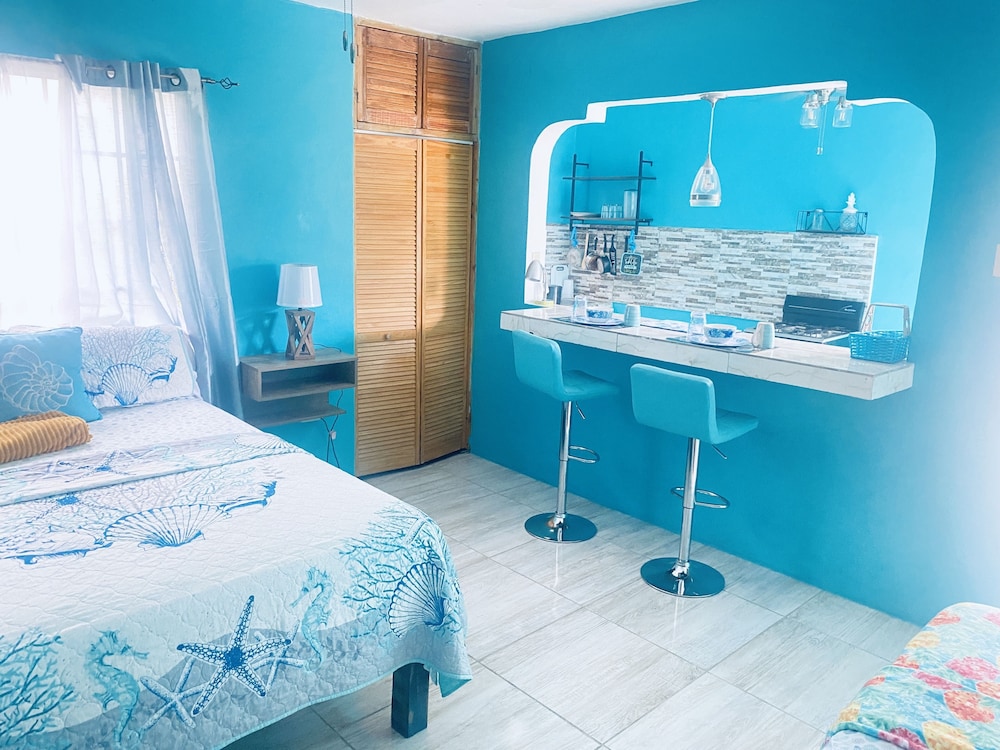 yanceylargo estate newly renovated 3 br villa w gorgeous mountain views 3 bedroom villa by redawning