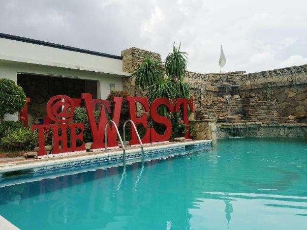 west loch park hotel