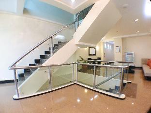 West Loch Park Hotel,Santo Domingo>>Ilocos Sur,3 star