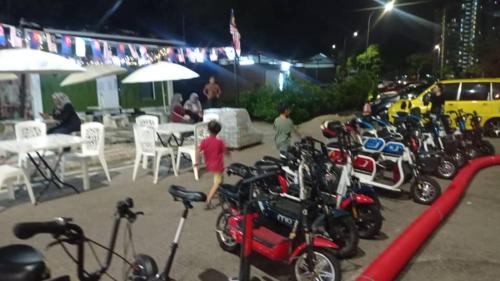 hotel ariana iskandar