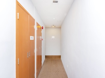 hotel ariana iskandar