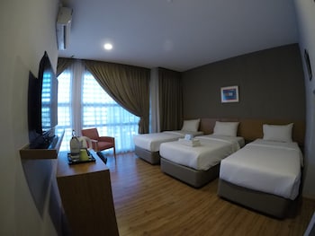 hotel ariana iskandar