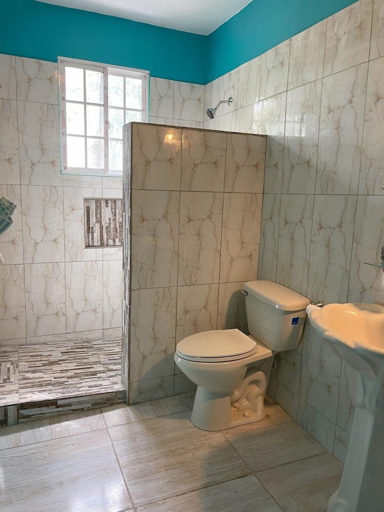 yanceylargo estate newly built modern 1 bedroom suite 1 villa by redawning