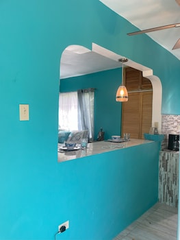 yanceylargo estate newly built modern 1 bedroom suite 1 villa by redawning