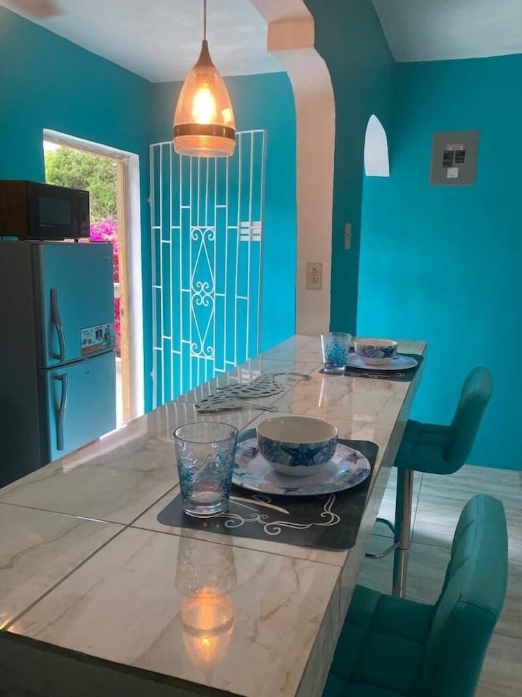 yanceylargo estate newly built modern 1 bedroom suite 1 villa by redawning