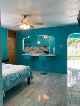 yanceylargo estate newly built modern 1 bedroom suite 1 villa by redawning