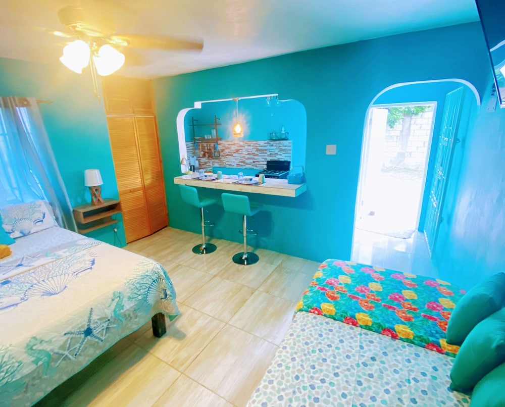 yanceylargo estate newly built modern 1 bedroom suite 1 villa by redawning