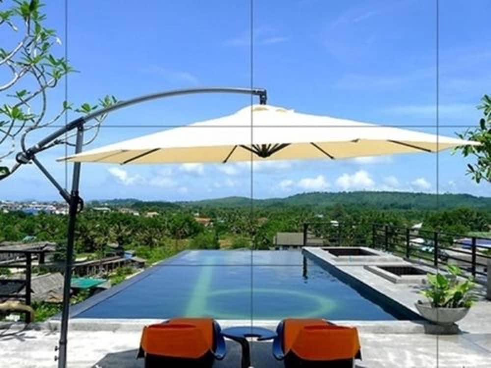 the b ranong trend hotel