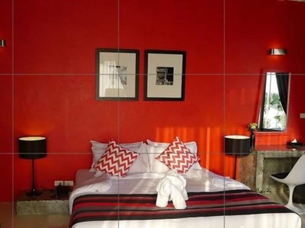 the b ranong trend hotel