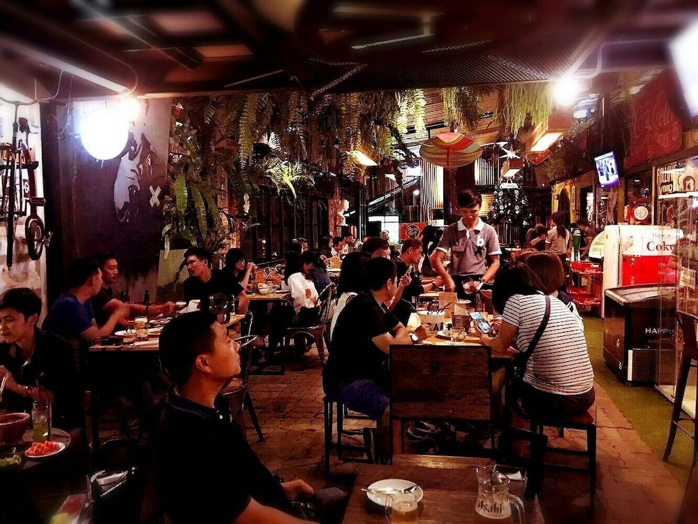 the b ranong trend hotel