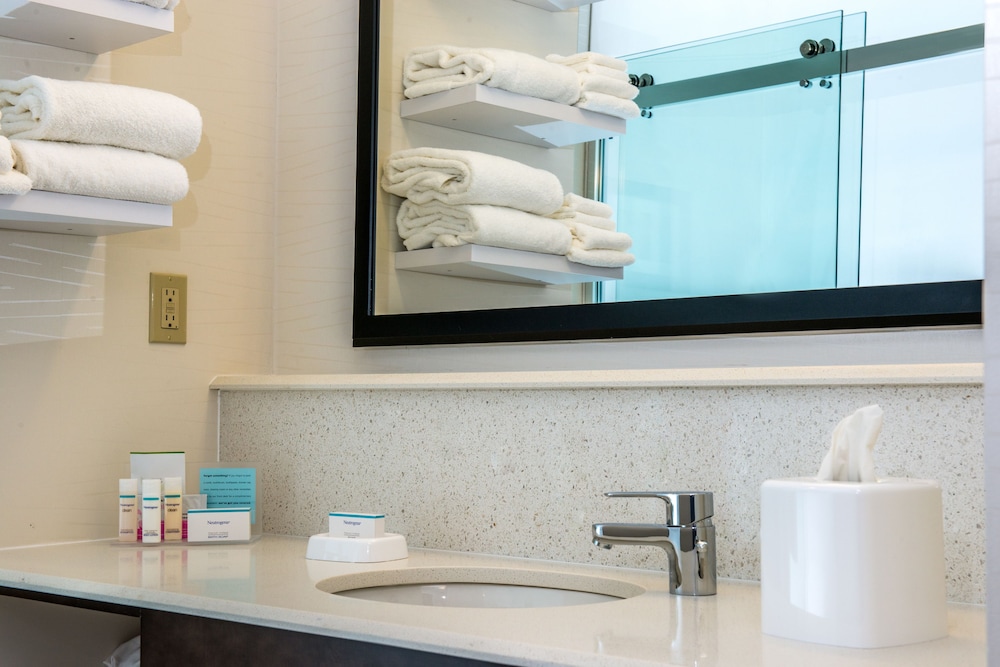 hampton inn and suites new albany columbus