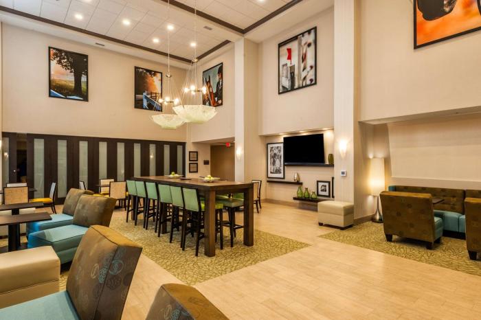 hampton inn and suites new albany columbus