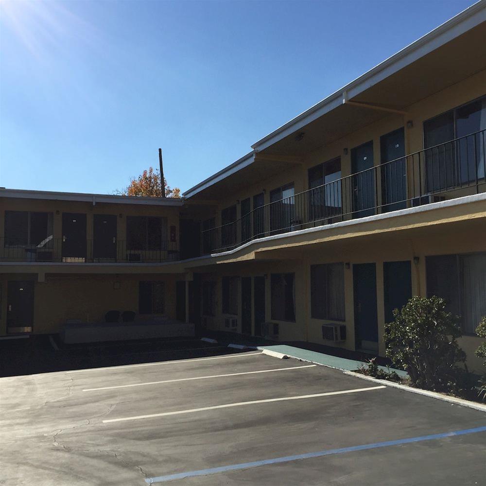 astro pasadena hotel