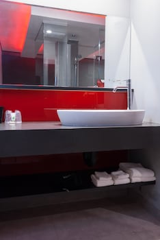 astro pasadena hotel