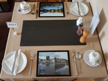 bronwye guest house