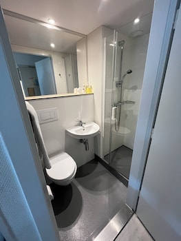 fasthotel la roche sur yon