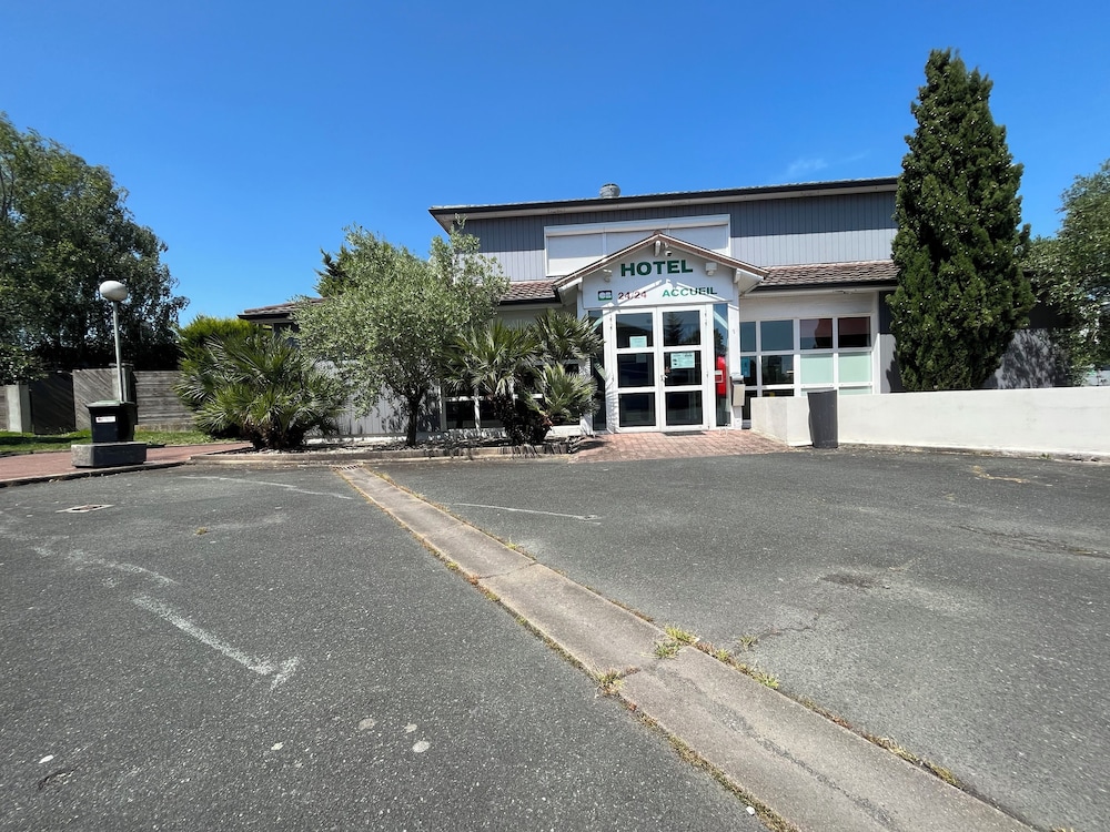 fasthotel la roche sur yon