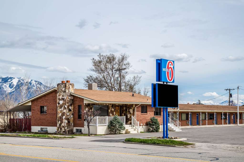 motel 6 tremonton ut
