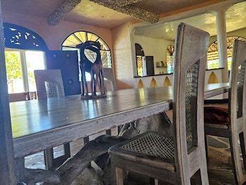 Room-38M2 Turtle Suite In A 560 M2 Villa,Shimoni Kwale , Main Road Shimoni Village,2 star