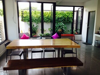 vanilla residence chiangmai