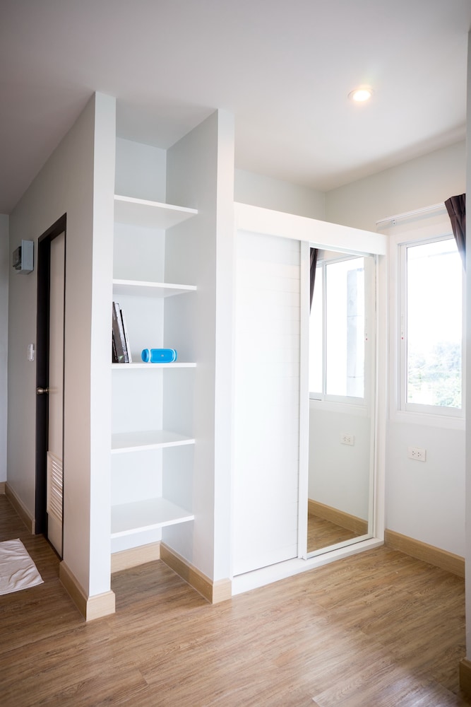 vanilla residence chiangmai