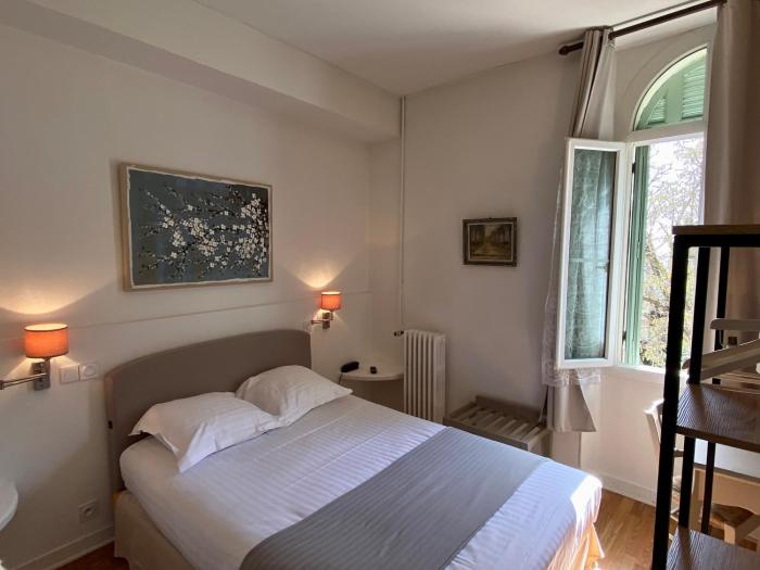 hotel la bellaudiere