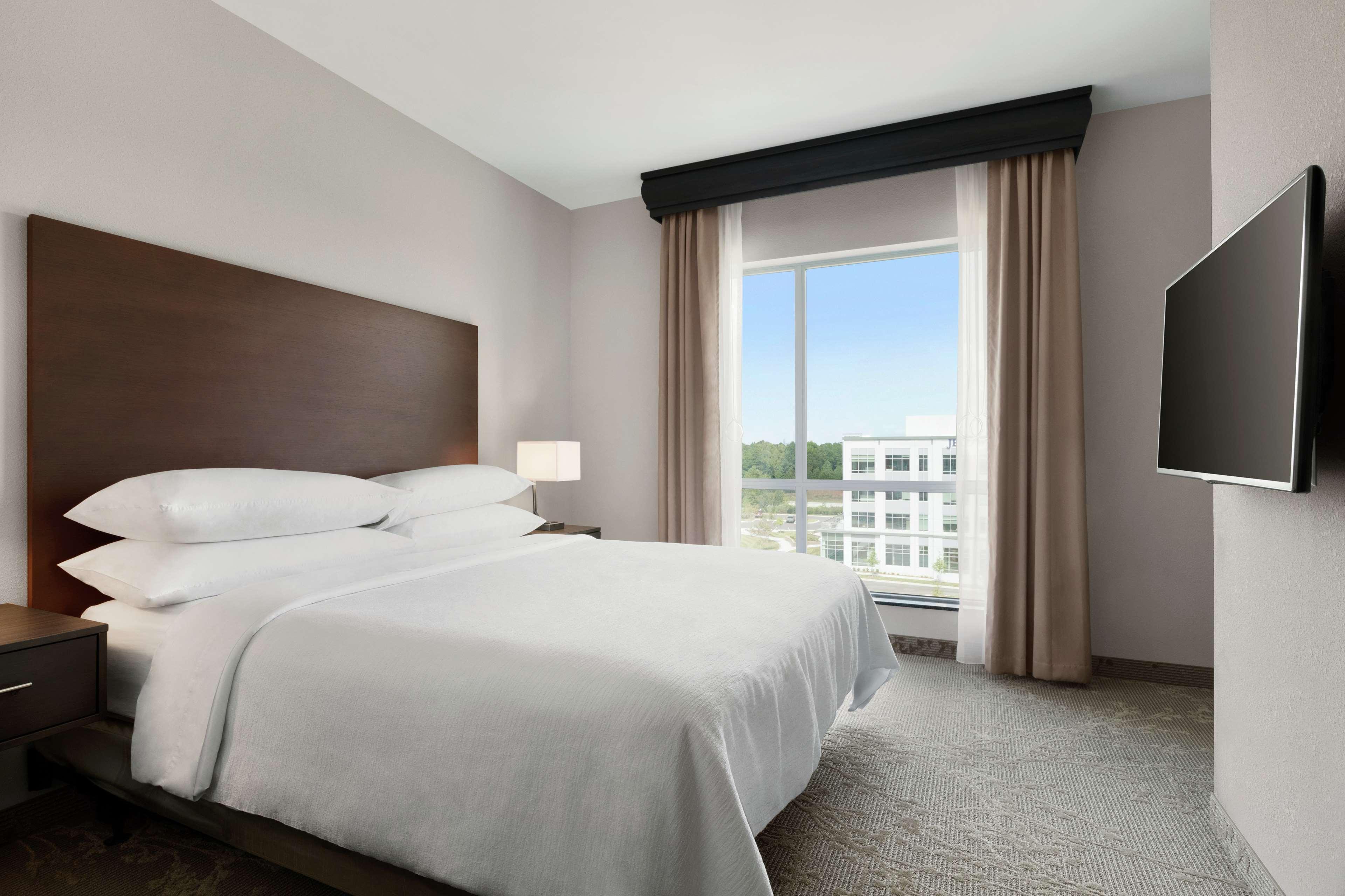 embassy suites by hilton charlotte ayrsley