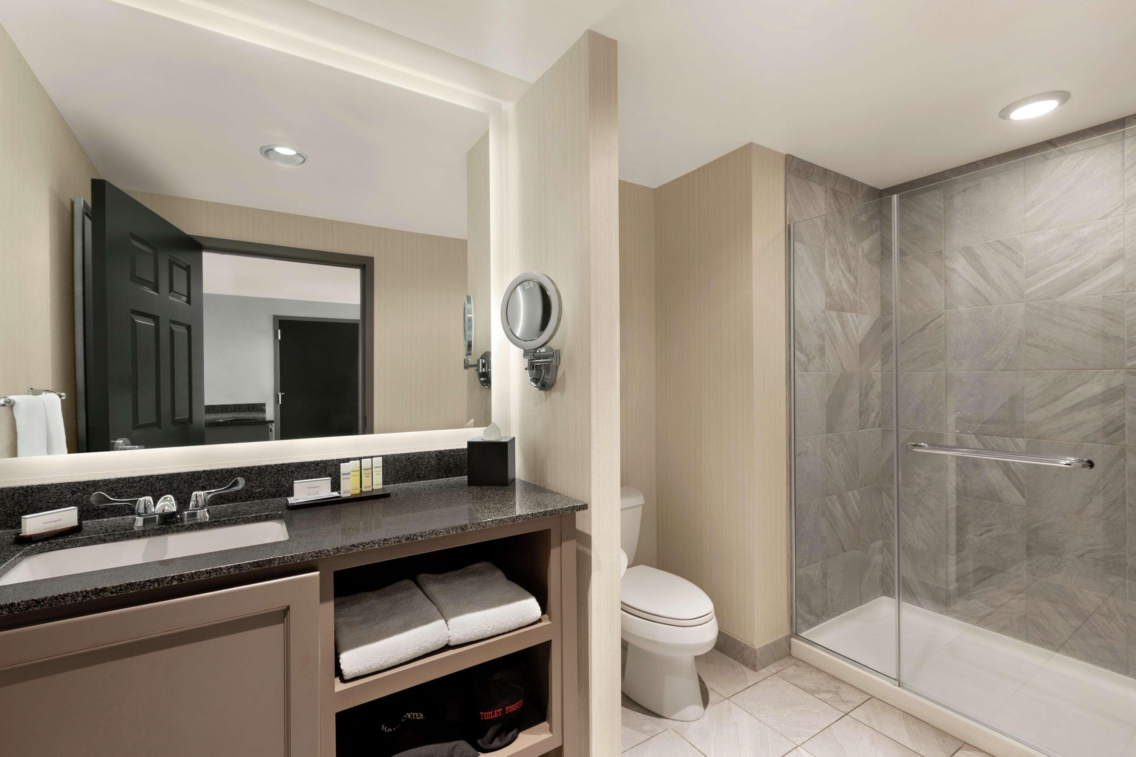 embassy suites by hilton charlotte ayrsley